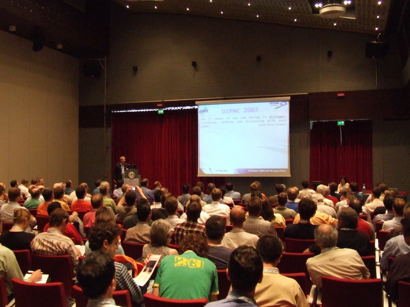 dipac07_12.jpg