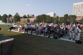 einstein_city215
